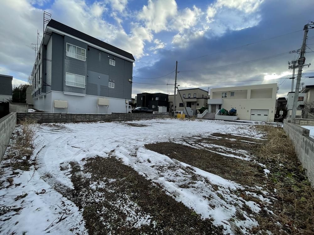 Land for Sale in Nishi Ward, Sapporo – 309 sqm, Freehold - Thumbnail 2