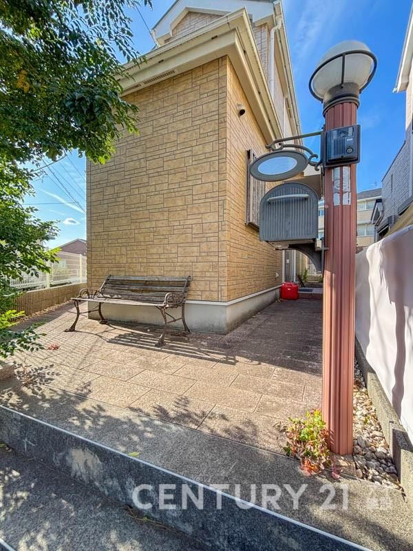 4LDK House for Sale in Seya-ku, Yokohama - 97.71 sqm - Thumbnail 3