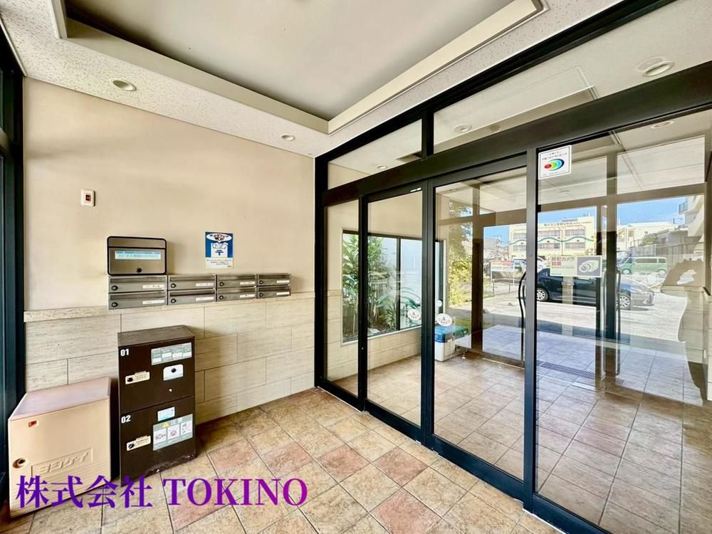 Spacious 4LDK Apartment for Sale in Naha, Okinawa - Thumbnail 4