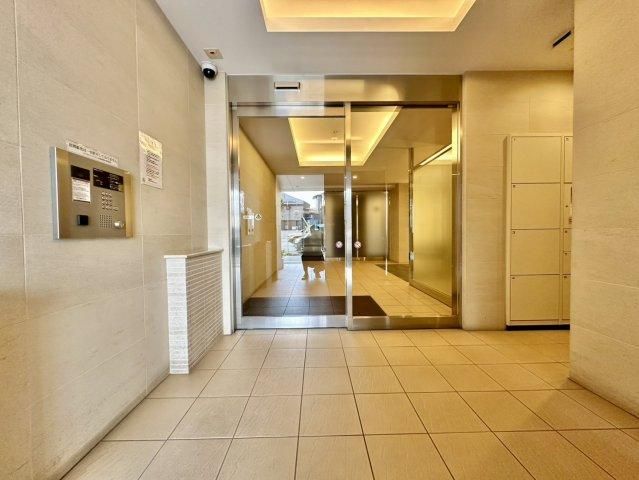 2LDK Apartment for Sale in Suginami, Tokyo - Thumbnail 4