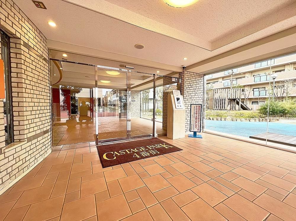 Renovated 3LDK Apartment near Yao Station, Osaka - Thumbnail 4