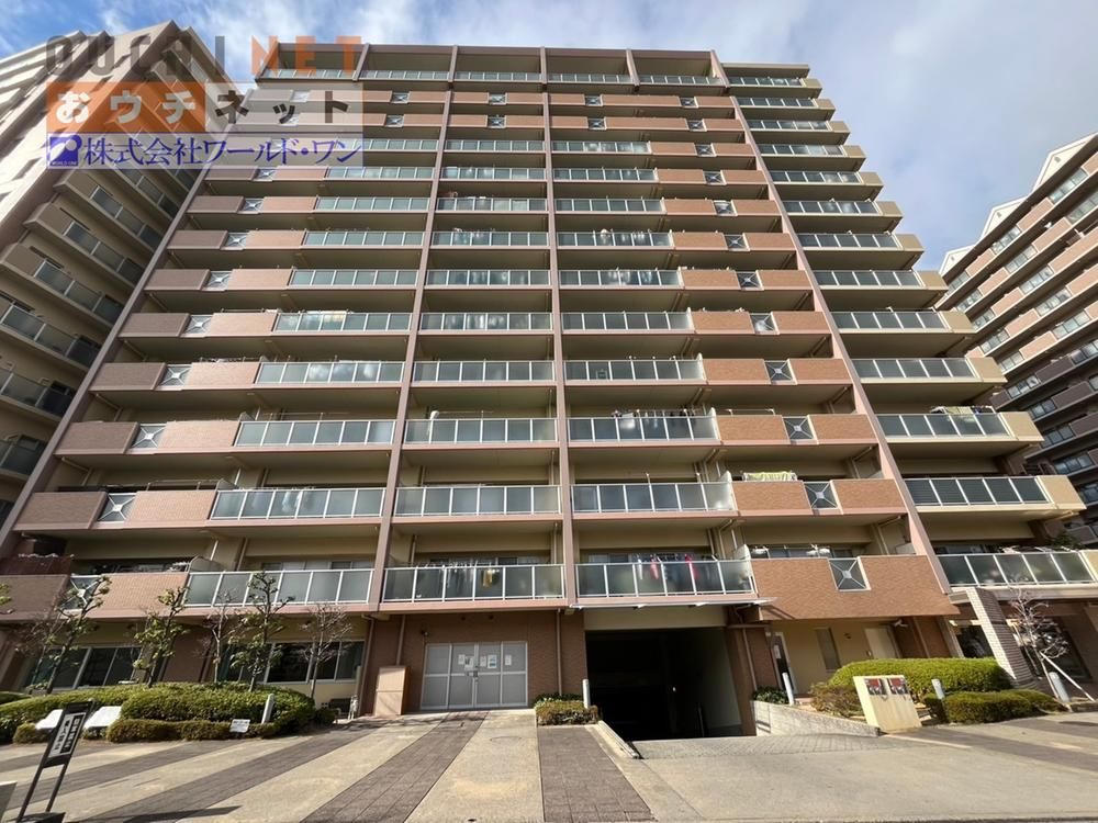 Renovated 3LDK Apartment near Yao Station, Osaka - Thumbnail 2