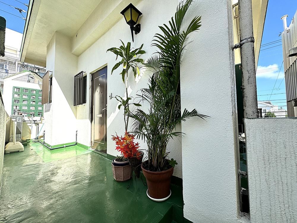 1LDK House for Sale in Awase, Okinawa City - 2980万円 - Image 1
