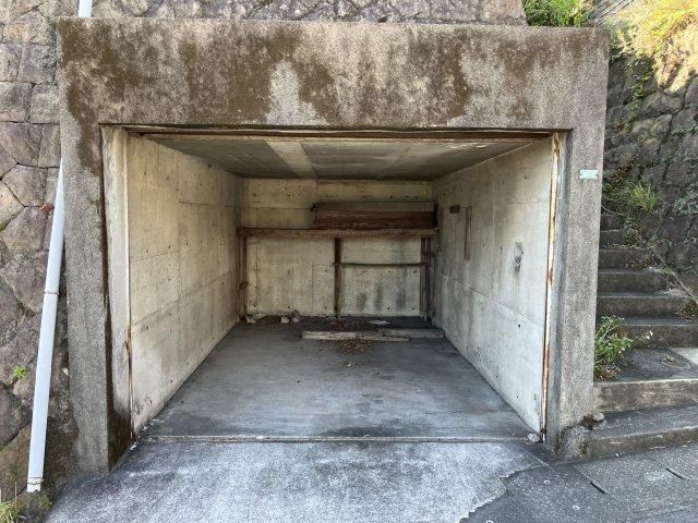 Land for Sale in Minami-Shinmachi, Kagoshima City - 210.93m² - Thumbnail 3
