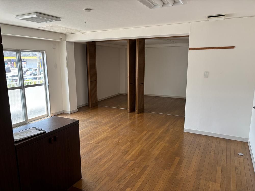5LDK Steel House with Office in Minami Ward, Fukuoka City - Thumbnail 4
