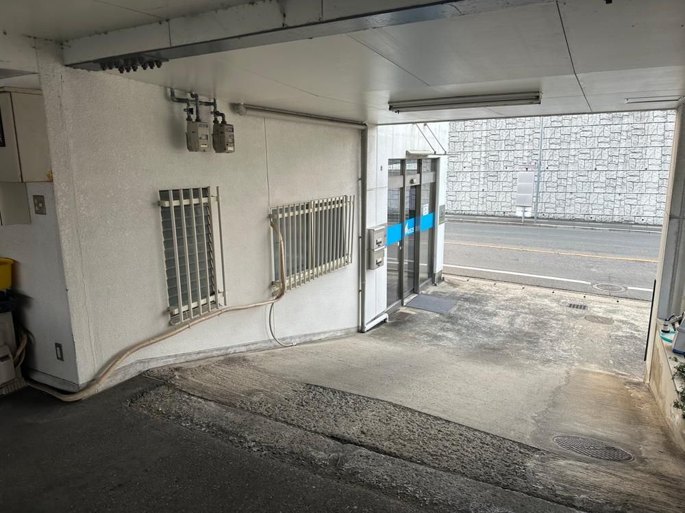 5LDK Steel House with Office in Minami Ward, Fukuoka City - Thumbnail 2