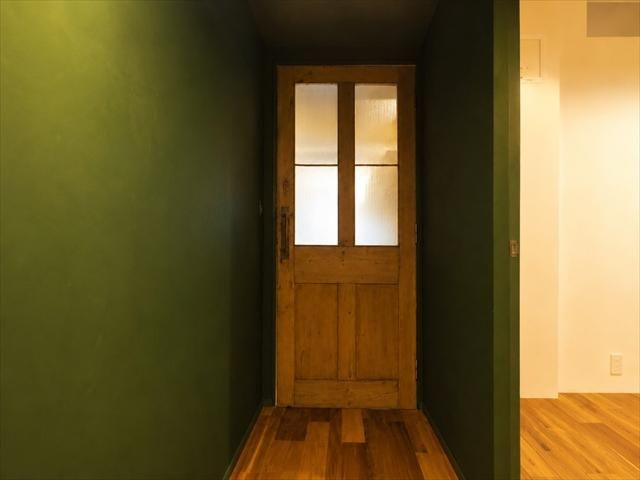 Renovated 2LDK Apartment with Garden in Kawasaki, Kanagawa - Thumbnail 4