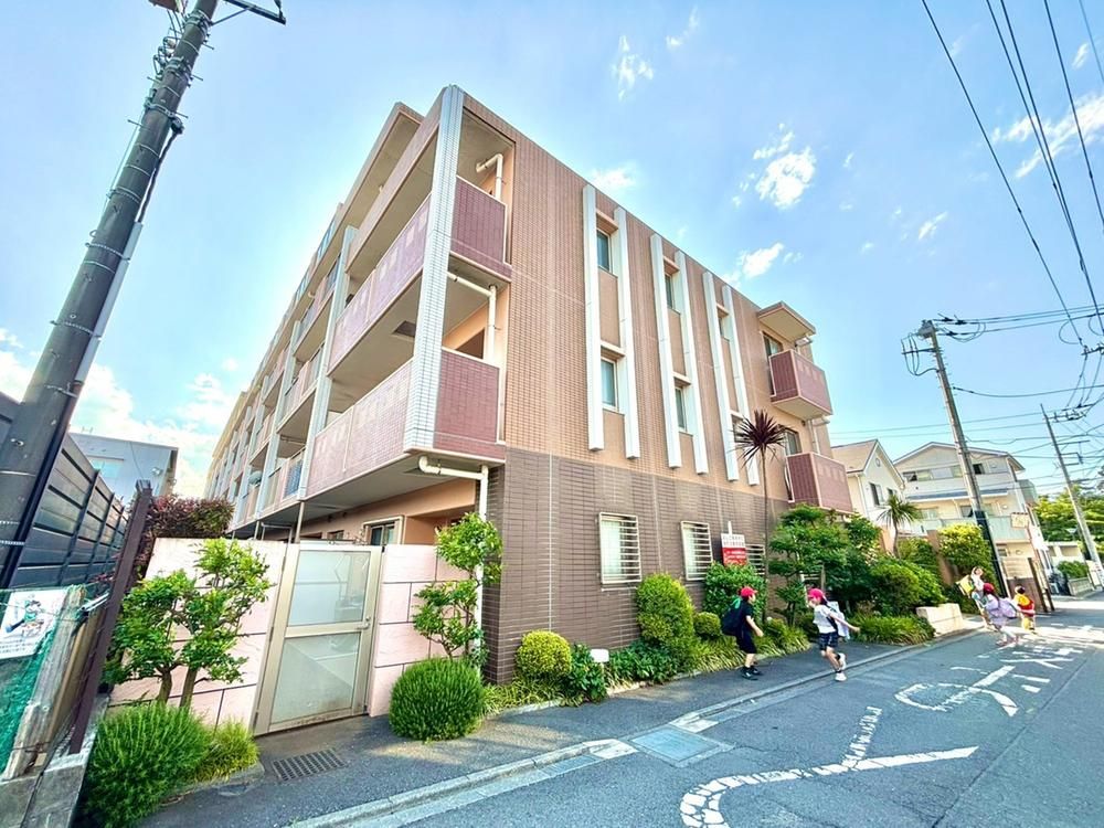 3LDK Apartment for Sale in Yamato City, Kanagawa - Thumbnail 2