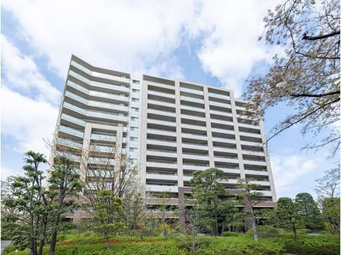 3LDK Apartment for Sale in Urawa, Saitama - 71.72m² - Thumbnail 2