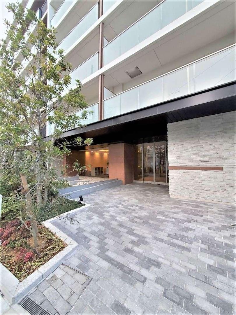 3LDK Apartment for Sale in Funabashi, Chiba - 81.98 sqm - Thumbnail 2