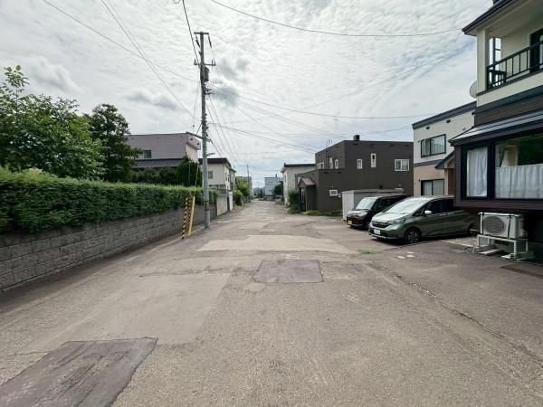 Land for Sale in Minami-ku, Sapporo - 504.48 sqm - Thumbnail 2