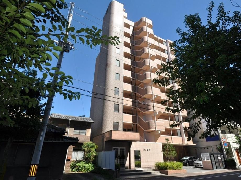 3LDK Apartment for Sale in Matsuyama, Ehime - 70.18m2 - Thumbnail 3