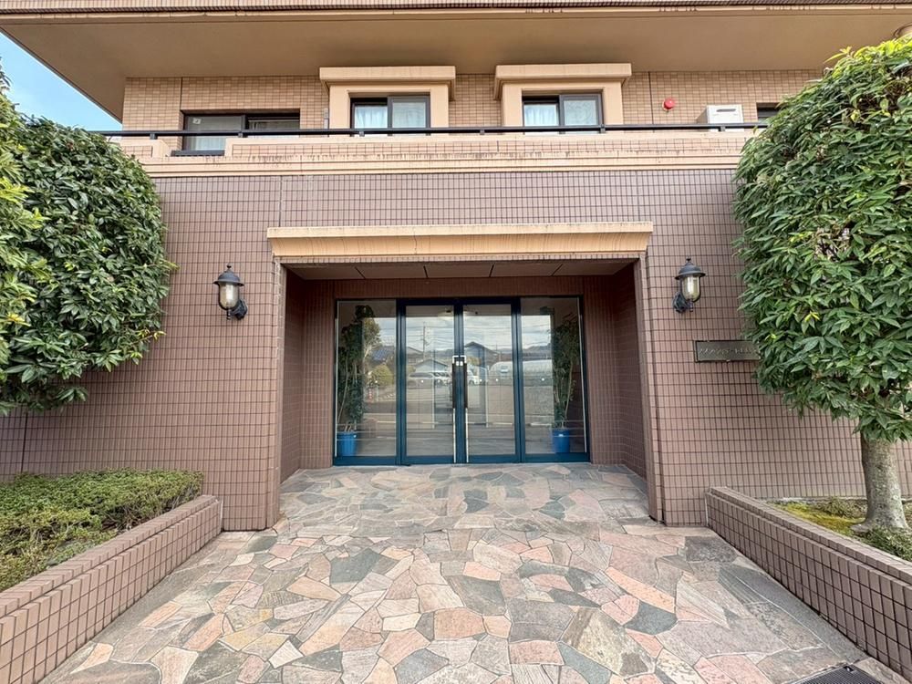 2LDK+S Apartment for Sale in Aoi Ward, Shizuoka City - Thumbnail 2