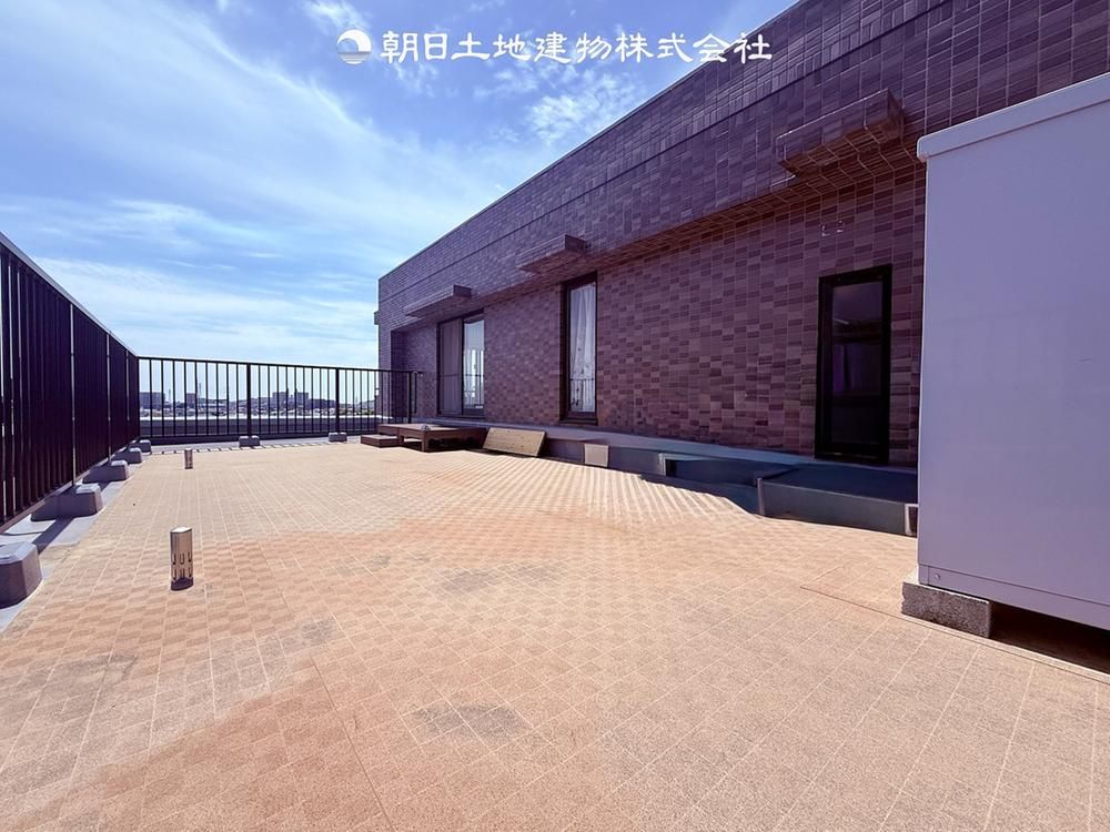 3LDK Apartment for Sale in Yamato with Roof Balcony - Thumbnail 2