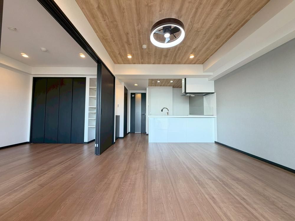 Renovated 3LDK Apartment with Ocean View in Yokosuka - Thumbnail 4