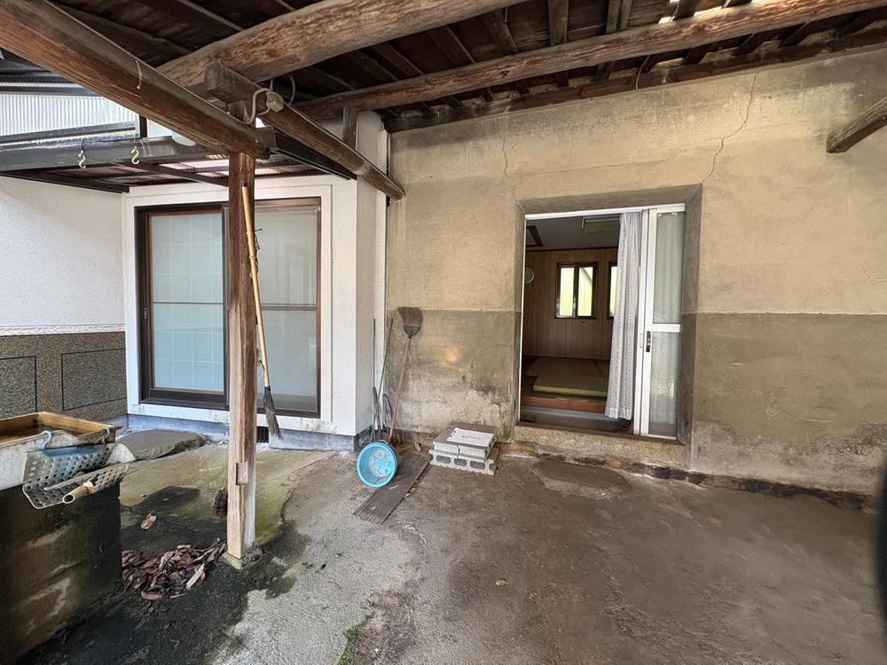 7LDK House for Sale in Ibara City, Okayama - Thumbnail 4