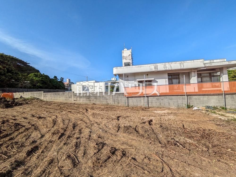 Building Land for Sale in Yaese-cho, Okinawa - 135m2 Plots - Image 1