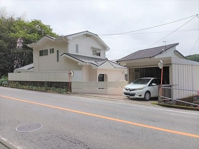 Renovated 4LDK House in Kiyotake, Miyazaki City - 9,000,000 Yen - Thumbnail 2