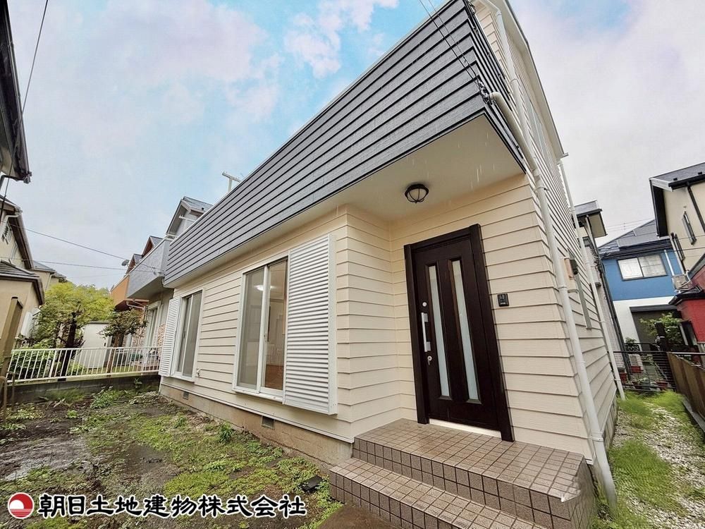 Renovated 3LDK House with Garden in Fujisawa, Kanagawa - Thumbnail 2