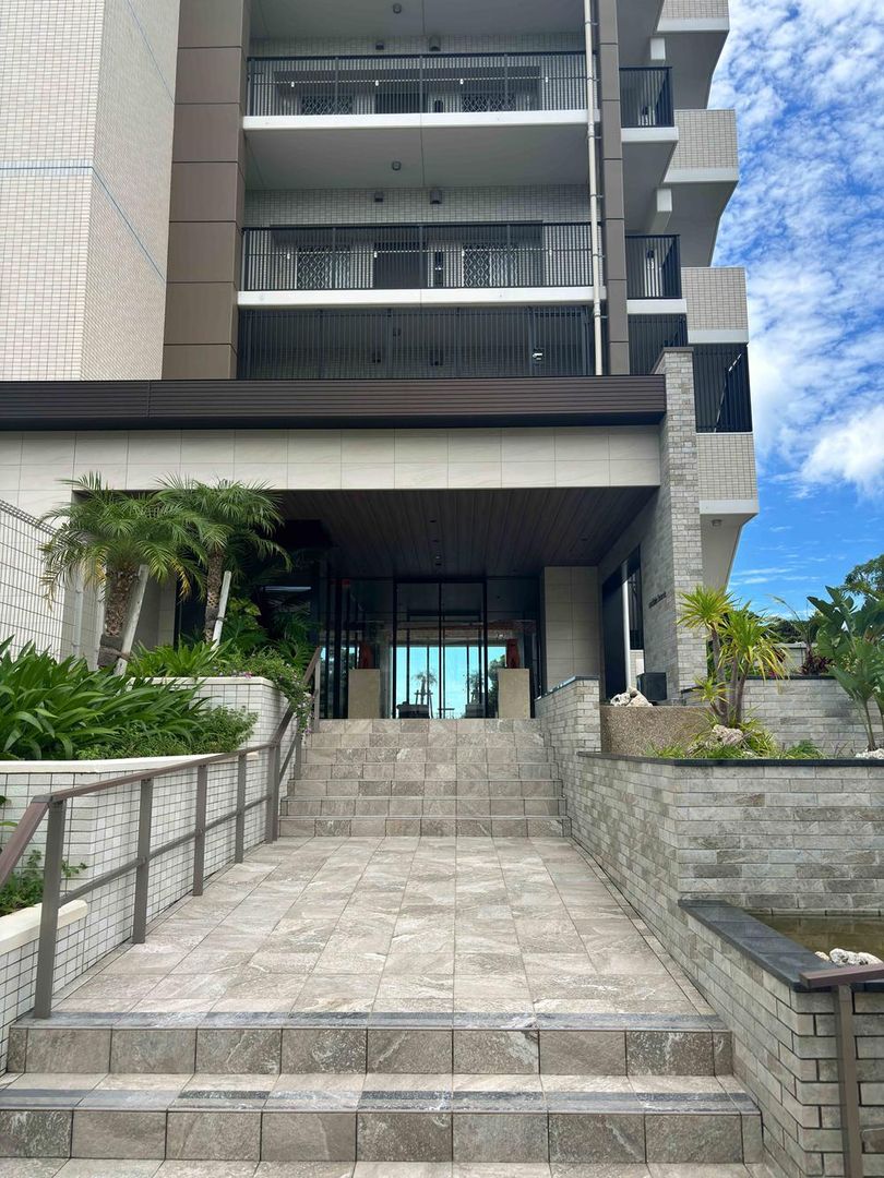 4LDK Apartment for Sale in Chatan, Okinawa - 81.8m2 with Ocean View - Thumbnail 3
