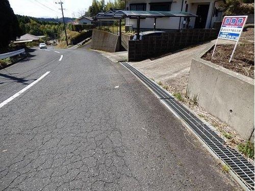 Land for Sale in Kirishima City, Kagoshima - 368.55 sqm - Thumbnail 3