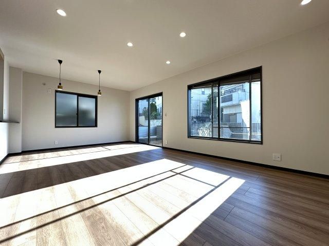 Renovated 4LDK House in Akashi City, Hyogo - Thumbnail 2