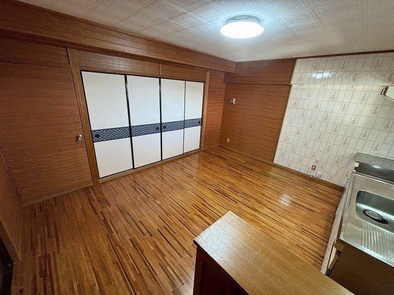 2LDK Apartment for Sale in Ginowan City, Okinawa - 43.24m2 - Thumbnail 4