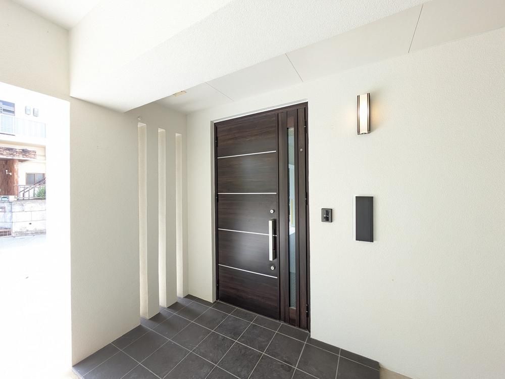 3LDK Corner House for Sale in Naha, Okinawa - Thumbnail 3