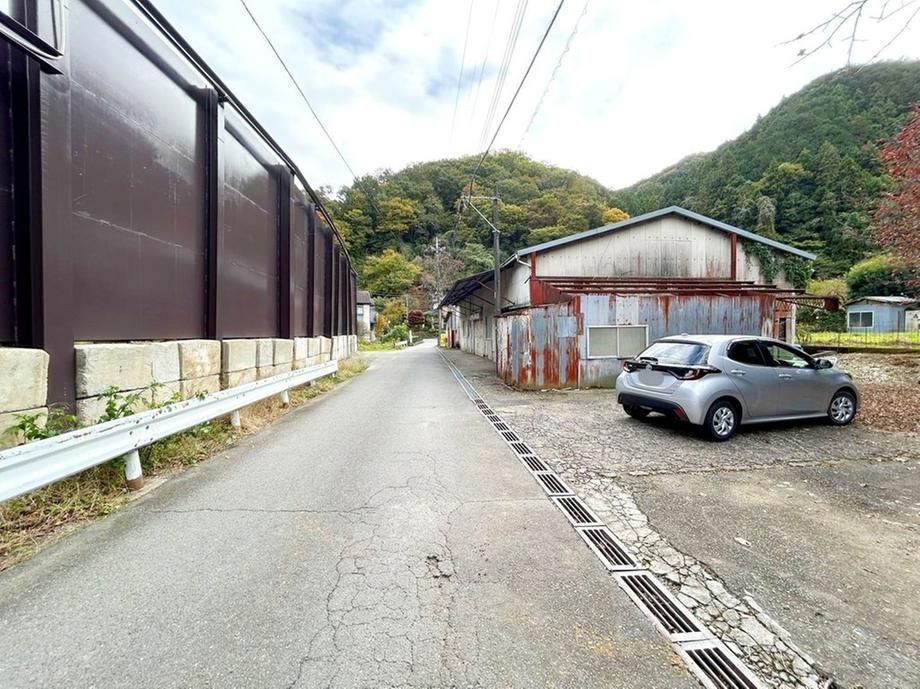 85.81 Tsubo Land for Sale in Hachioji, Tokyo - Build Your Dream Home - Thumbnail 3