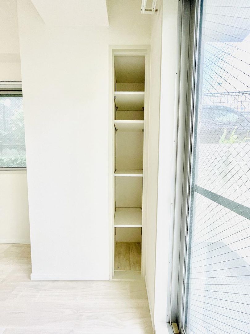 2LDK Apartment for Sale in Asahi-ku, Yokohama - 57.42m² - Thumbnail 4
