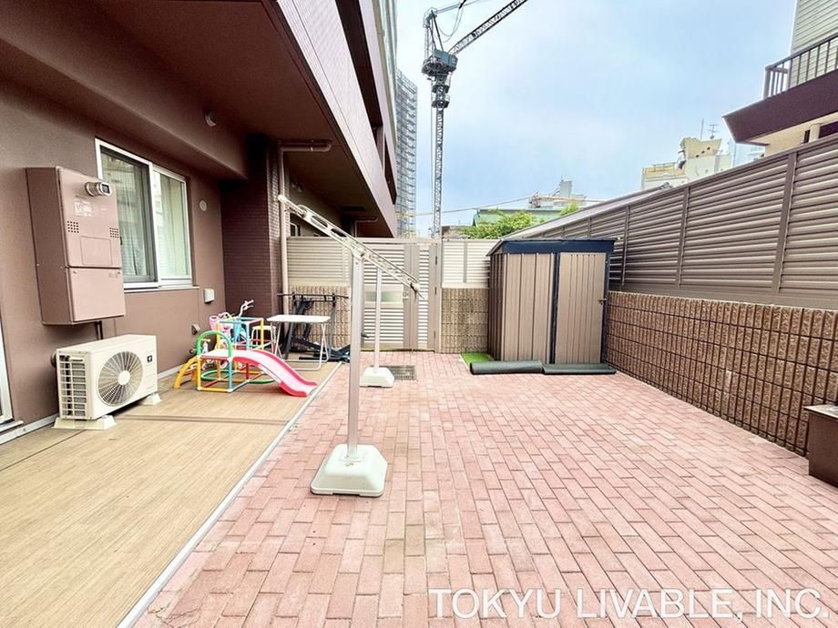 2LDK Apartment with Private Garden Near Chigasaki Station - Thumbnail 2