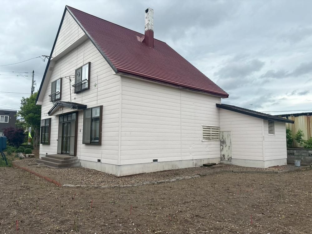 6LDK Detached House with Large Garden in Kutchan, Hokkaido - Thumbnail 2