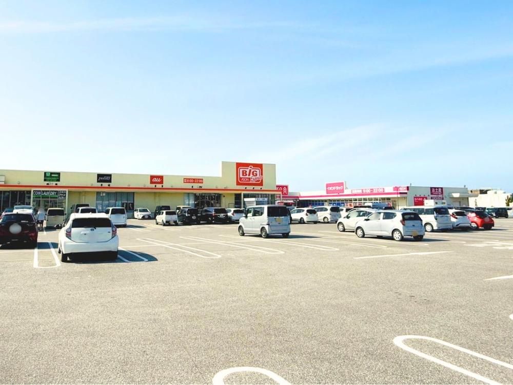 Land for Sale in Motobu-cho, Okinawa, 677 sqm - Thumbnail 4