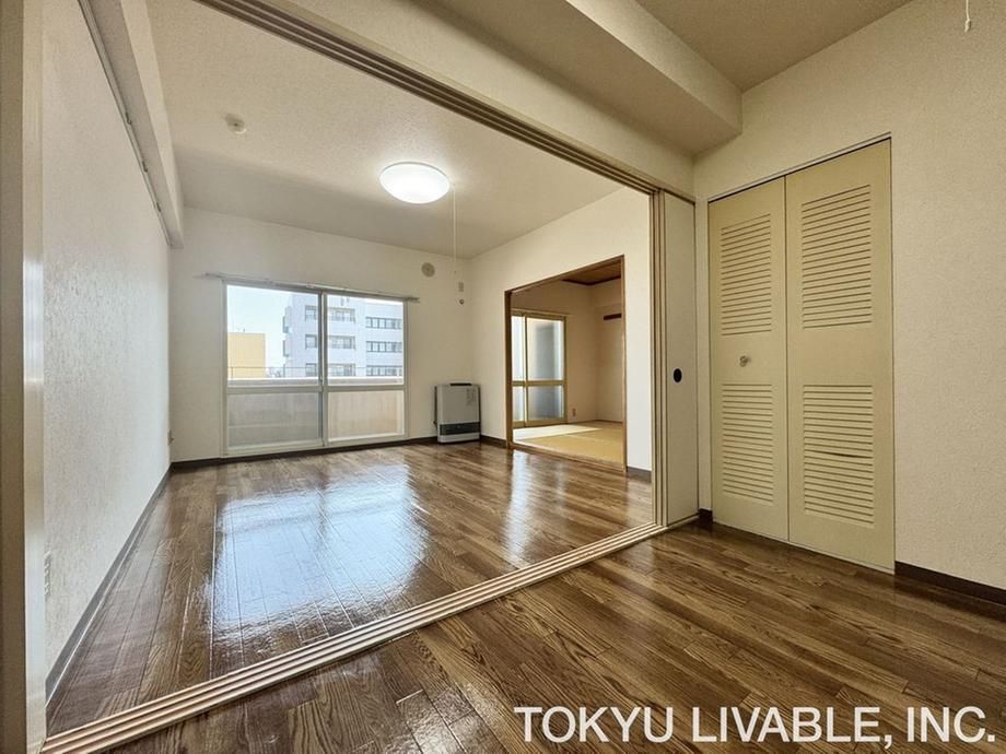 2LDK Apartment for Sale in Chuo-ku, Sapporo, Hokkaido - Thumbnail 4