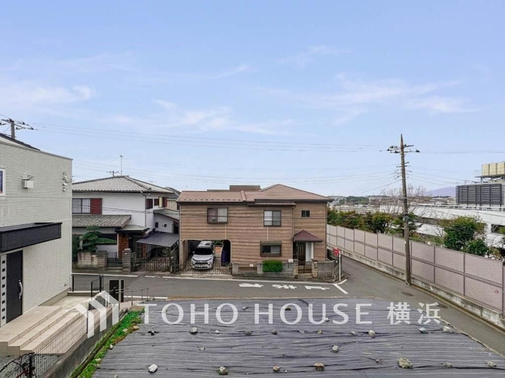 Renovated 2LDK House for Sale in Yokohama, Totsuka - Thumbnail 4