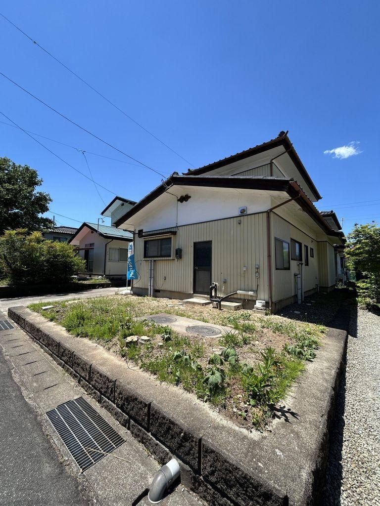 Renovated 4LDK House in Fukushima City near Matsukawa Station - Thumbnail 2