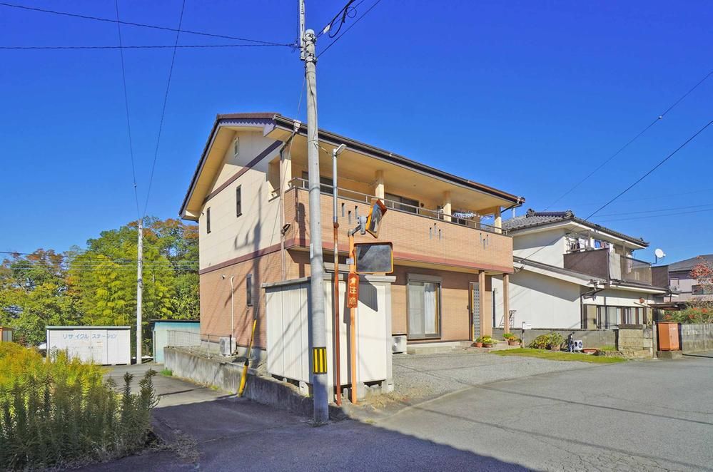 4LDK House for Sale in Yamanashi Near Ichikawadaimon Station - Thumbnail 3