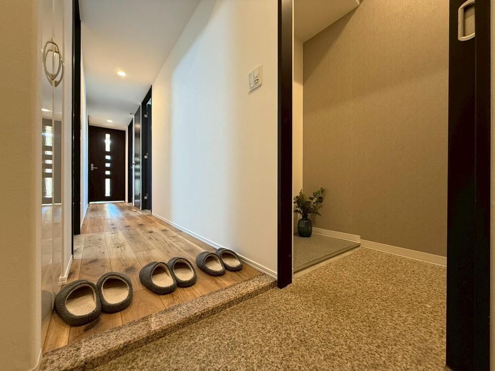 Renovated 3LDK Apartment in Yamato City, Kanagawa - Thumbnail 2