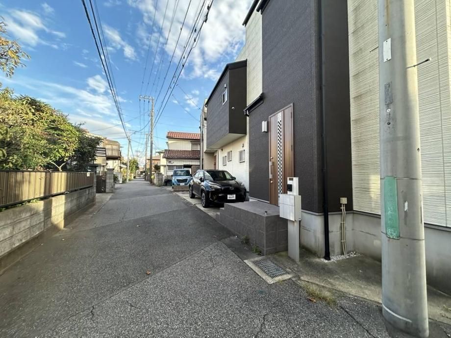 3LDK House for Sale in Funabashi with Rooftop Terrace - Thumbnail 3