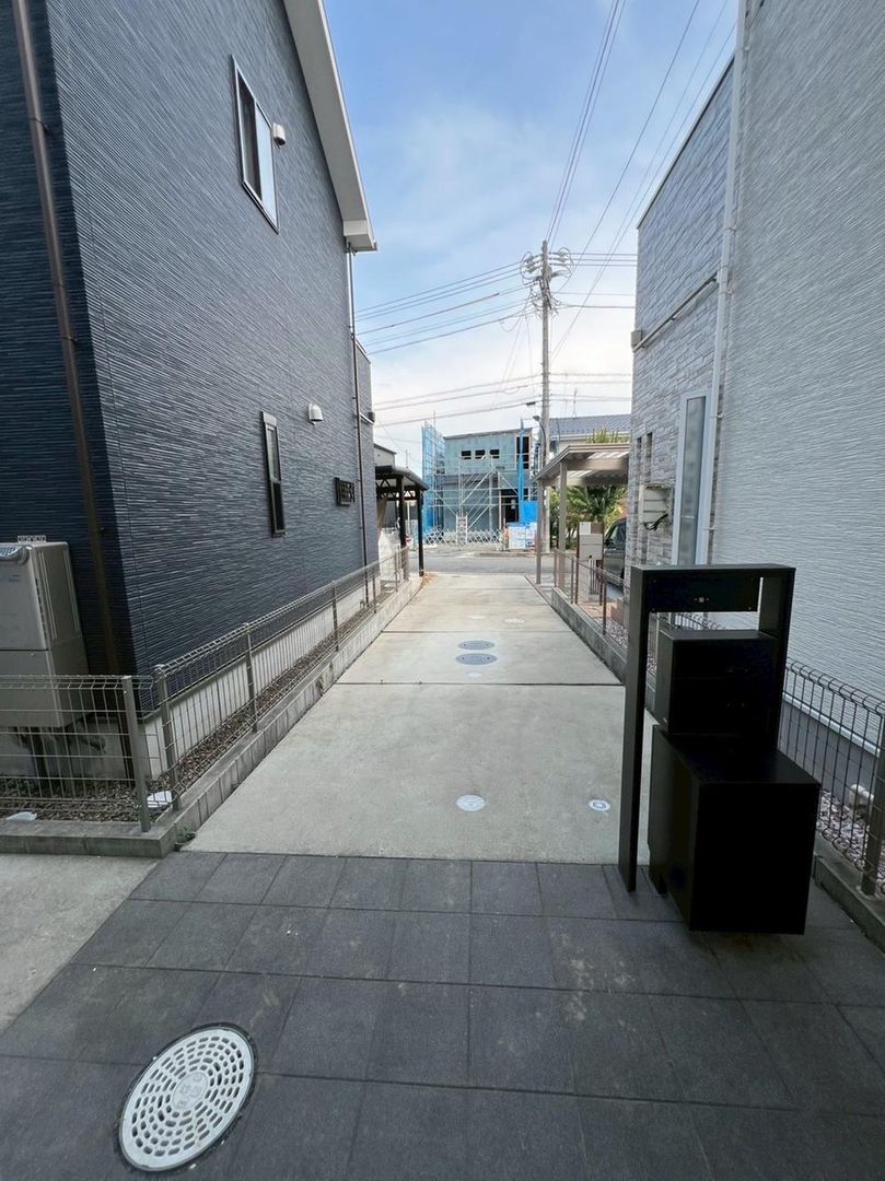 3LDK+S House for Sale in Kasugai, Aichi near Jinryo Station - Thumbnail 2