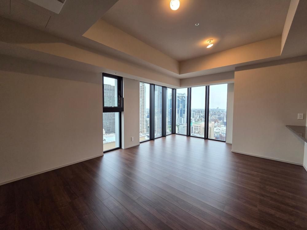 The Parkhouse Osaka Umeda Tower 3LDK Apartment for Sale - Thumbnail 4