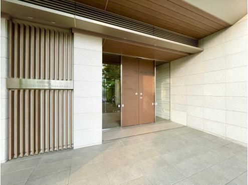 3LDK Apartment for Sale in Midori Ward, Yokohama - Thumbnail 2