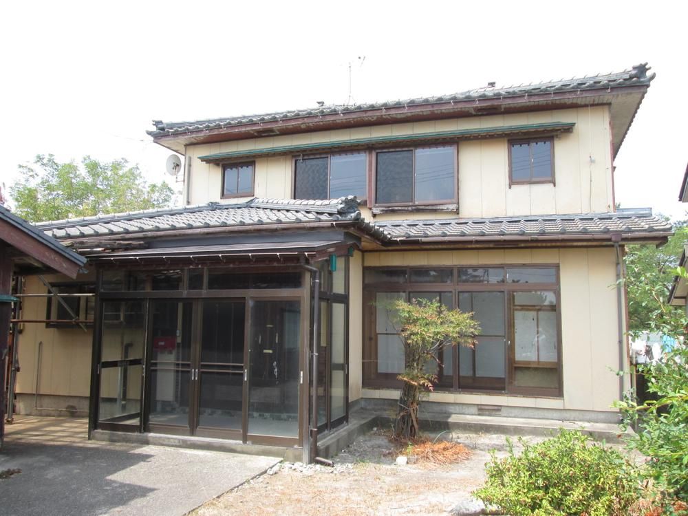 7K+S House with Sunroom & Triple Parking in Tainai, Niigata - Thumbnail 2