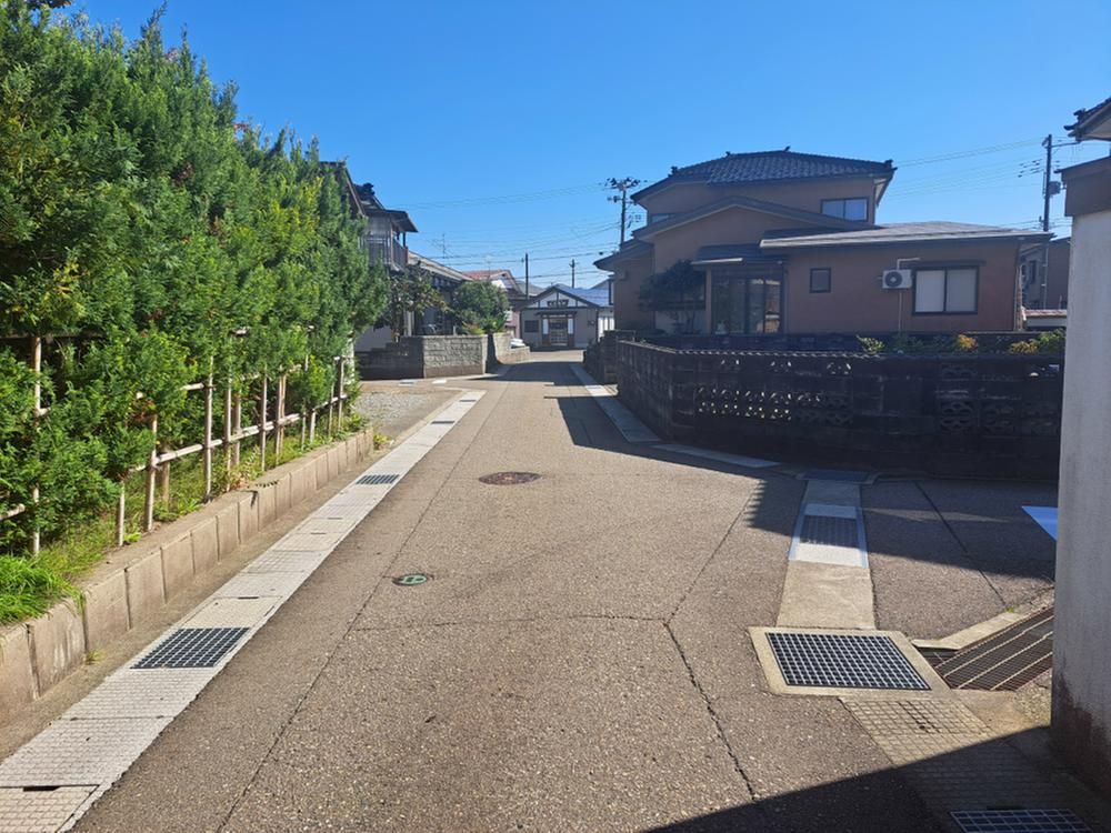Land for Sale in Joetsu, Niigata - 151 sqm Corner Lot - Thumbnail 2