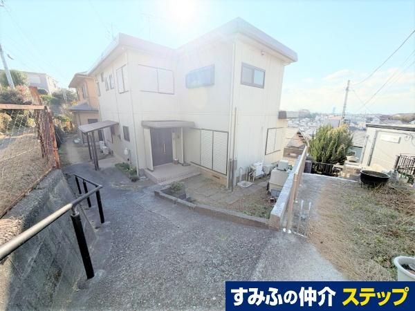 5LDK+S House for Sale in Tsurumi-ku, Yokohama - 198m2 Land - Thumbnail 4