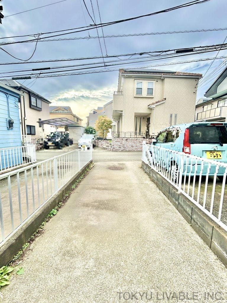Land for Sale Near Zama Station, Kanagawa 108.98m2 - Thumbnail 3