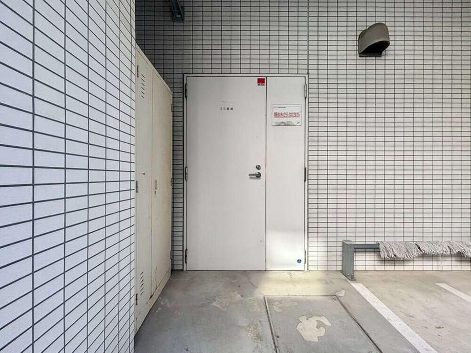 Glorio Shinjuku Natsumezaka 1R Apartment for Sale in Tokyo - Thumbnail 3
