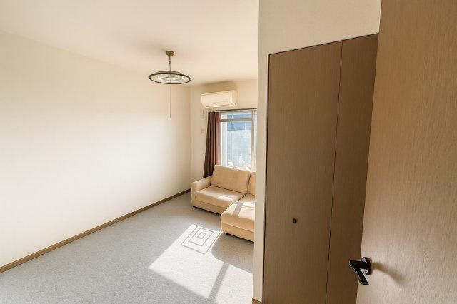 3LDK Corner Apartment in Kiyama, Saga for Sale - Thumbnail 2
