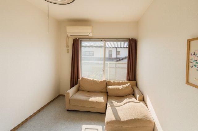 3LDK Corner Apartment in Kiyama, Saga for Sale - Thumbnail 3