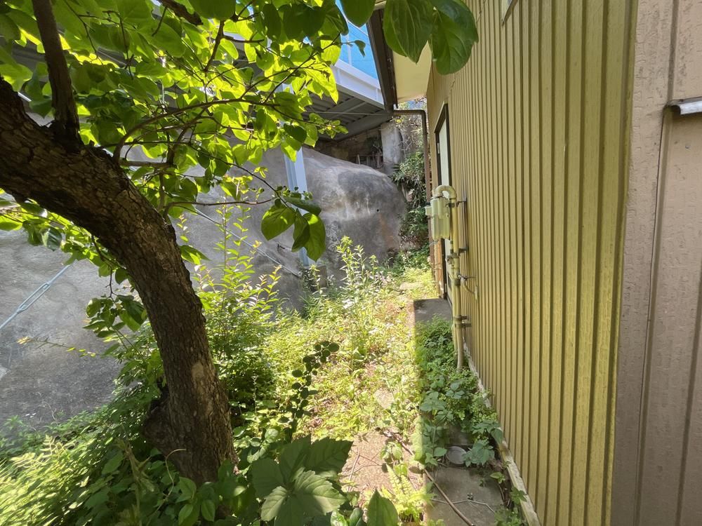 322.77m2 Land for Sale in Tsurumi Ward, Yokohama - Thumbnail 4
